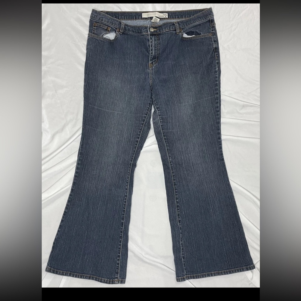 Venezia Jeans Flare 11" Rise Cotton Blend Blue Denim Women's Petite Sz. 20P